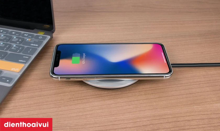 Có nên thay pin iPhone XS dung lượng siêu cao hãng GENA không?